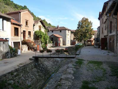 Blesle ruelles les plus beaux villages de france routes touristiques de haute loire guide touristique auvergne