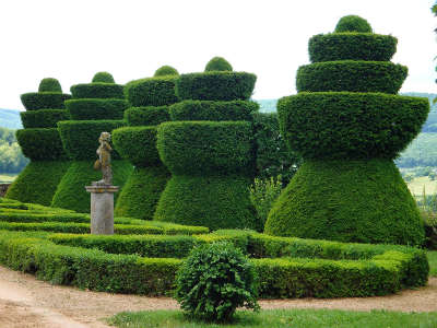 Chateau de berze jardins remarquables routes touristiques en cote d or guide du tourisme en bourgogne