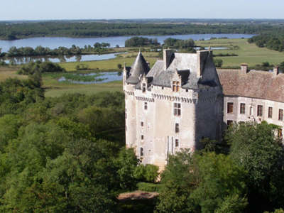 Chateau du bouchet a rosnay au coeur du parc naturel regional de la brenne guide du tourisme de l indre centre val de loire