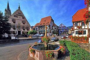Dambach la ville la route des vins d alsace guide du tourisme de l alsace