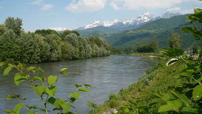 L isere au niveau de gieres route napoleon guide touristique isere