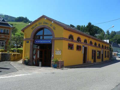 Lapoutroie musee des eaux de vie guide du tourisme du haut rhin alsace