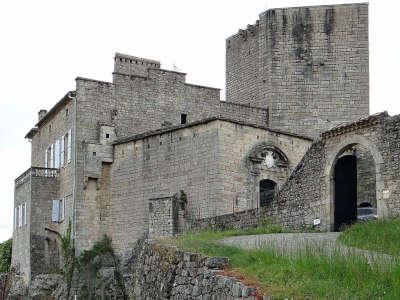 Largentiere cite medieval le chateau du taurier routes touristiques de l ardeche guide du tourisme rhone alpes