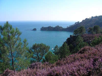 Le parc naturel regional d armorique guide du tourisme dans le finistere bretagne