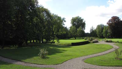 Parc du chateau de thorigny sur oreuze jardins remarquable routes touristiques dans l yonne guide du tourisme en bourgogne