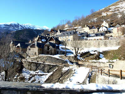 Saint lary soulan la route des cols des pyrenees guide touristique des hautes pyrenees