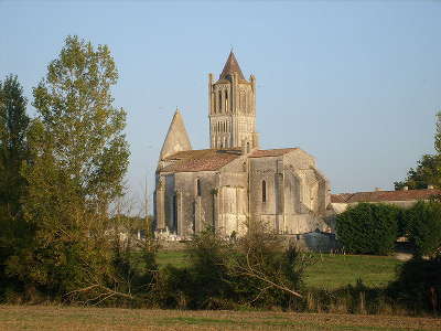 Abbaye de sablonceaux route des tresors de saintonge guide du tourisme de la charente maritime