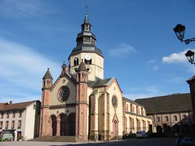 Abbaye saint pierre de senones routes touristiques des vosges guide du tourisme de la lorraine