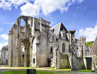 Abbaye saint wandrille vestiges routes touristiques de seine maritime guide touristique de la haute normandie