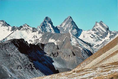 Aiguilles d arves depuis le plateau des cerces routes touristiques de savoie guide touristique de rhone alpes