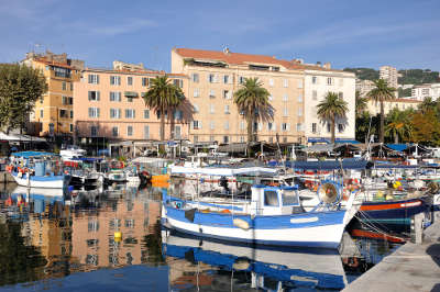 Ajaccio ville d art et d histoire le port routes touristiques en corse du sud guide du tourisme de la corse