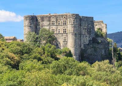 Alba la romaine village de caractere chateau routes touristiques de l ardeche guide du tourisme rhone alpes