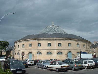 Alencon la halle aux bles routes touristiques du calvados guide touristique de normandie