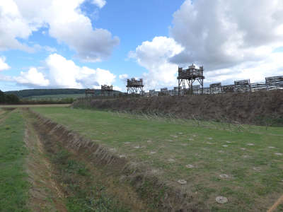 Alise sainte reine le camp d alesia routes touristiques en cote d or guide du tourisme en bourgogne