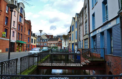 Amiens ville d art et d histoire maisons du quartier saint leu routes touristique de la sommes guide touristique de picardie