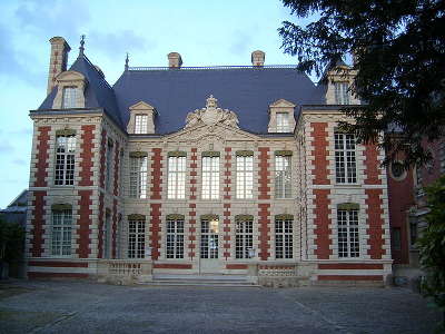 Amiens ville d art et d histoire musee de l hotel de berny routes touristique de la sommes guide touristique de picardie