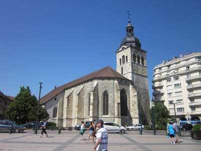 Annecy ville d art et d histoire l eglise saint maurice routes touristiques de haute savoie guide du tourisme de rhone alpes
