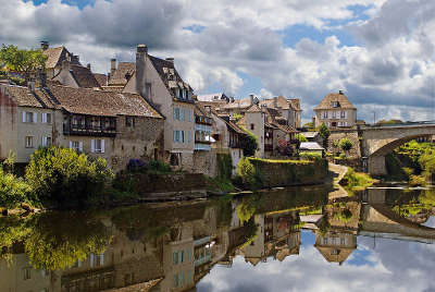 Argentat sur dordogne route de la xaintrie gorges et lacs guide du tourisme en correze 2