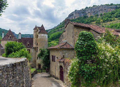 Autoire plus beau village les routes touristiques du lot guide touristique midi pyrenees