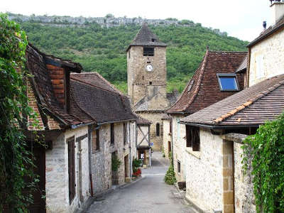 Autoire plus beau village ruelle routes touristiques du lot guide touristique midi pyrenees