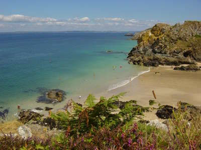 Baie de douarnenez les routes touristiques dans le finistere guide du tourisme en bretagne