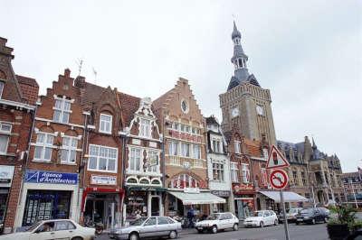 Bailleul place charles de gaule routes touristiques du nord guide du tourisme nord pas de calais