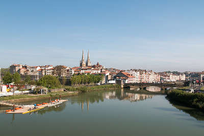 Bayonne vue du pont du labourd routes touristiques des pyrenees atlantiques guide du tourisme nouvelle aquitaine