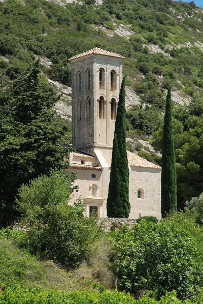 Beaumes de venise site remarquable du gout chapelle notre dame d aubune routes touristiques du vaucluse guide touristique de provence alpes cote d azur