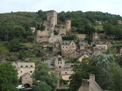 Belcastel plus beaux villages de france le chateau routes touristiques de aveyron guide du tourisme midi pyrenees