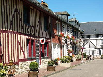 Beuvron en auge maison plus beaux villages de frances routes touristiques du calvados guide du tourisme normandie