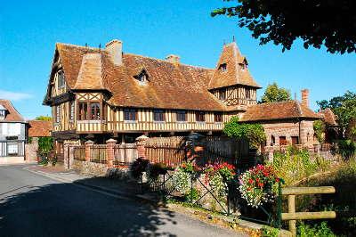 Beuvron en auge manoir les plus beaux villages de frances routes touristiques du calvados guide du tourisme normandie