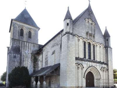 Blaison gohier village de charme la collegiale routes touristiques de maine et loire guide du tourisme du pays de la loire