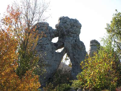 Bois de paiolive site naturel l ours et le lion routes touristiques de ardeche guide du tourisme du rhone alpes