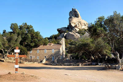 Bonifacio ancien ermitage de la trinite routes touristiques en corse du sud guide du tourisme de la corse