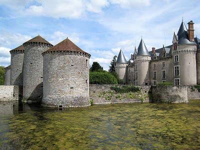 Bourg archambault le chateau routes touristique de la vienne guide du tourisme de poitou charentes