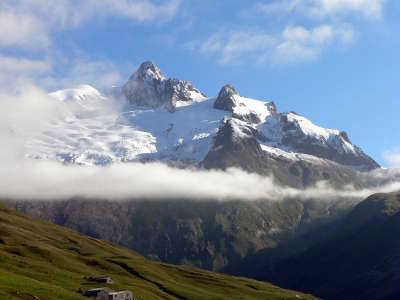 Bourg saint maurice l aiguille des glaciers point culminant de bourg saint maurice routes touristiques de savoie guide touristique de rhone alpes