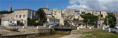 Bourg sur gironde route de la corniche fleurie guide du tourisme de gironde aquitaine