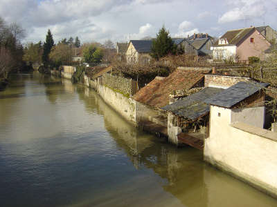 Brou ancien lavoir sur l ozanne routes touristiques dans l eure et loir guide du tourisme cen
