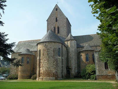 Brulon petite cite de caractere eglise de brulon routes touristiques de la sarthe guide du tourisme pays de la loire