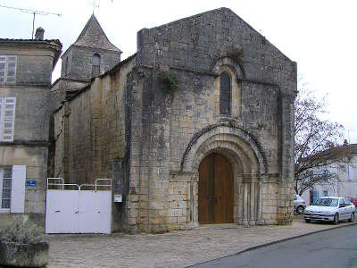 Burie circuit cognac et la vigne route du vignoble de cognac