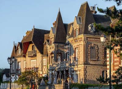 Cabourg villa le campanile routes touristiques du calvados guide touristique de normandie