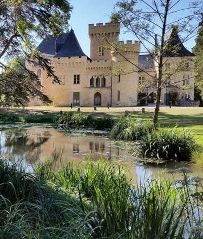 Campagne en perigord parc du chateau routes touristiques de la dordogne guide du tourisme d aquitaine