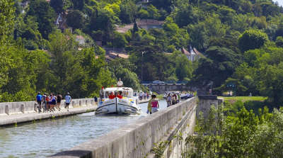 Canal de garonne routes touristiques du tarn et garonne guide du tourisme midi pyrenees