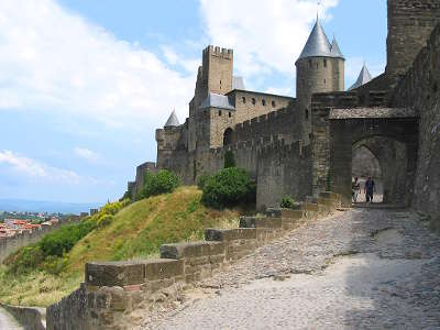 Carcassonne la porte de l aude grand site de france ville dart et d histoire routes touristiques de aude guide du tourisme d occitanie