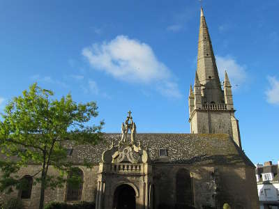 Carnac eglise saint cornely routes touristiques dans le morbihan guide du tourisme en bretagne