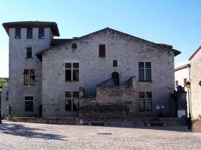 Casteljaloux la maison du roy routes touristiques du lot et garonne guide du tourisme d aquitaine