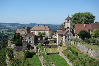 Chateau chalon plus beaux villages routes touristiques du jura guide touristique de franche comte
