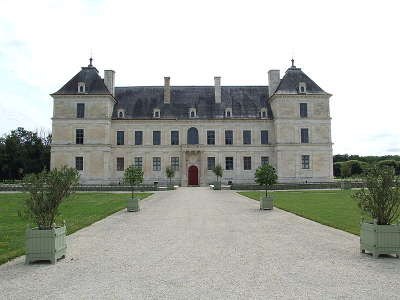 Chateau d ancy le franc route historique des ducs de bourgogne