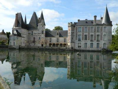 Chateau d o route des chateaux au coeur de l orne routes touristiques de l orne guide du tourisme normandie