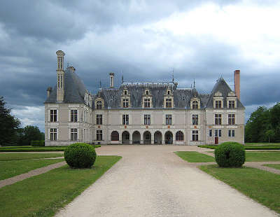 Chateau de beauregard routes touristiques dans le loir et cher guide du tourisme centre val de loire